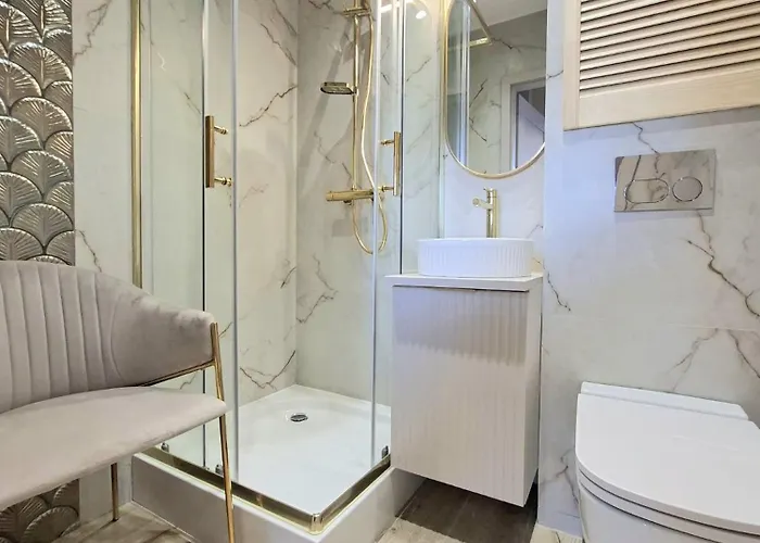 Gold In The Old Town Apartment *