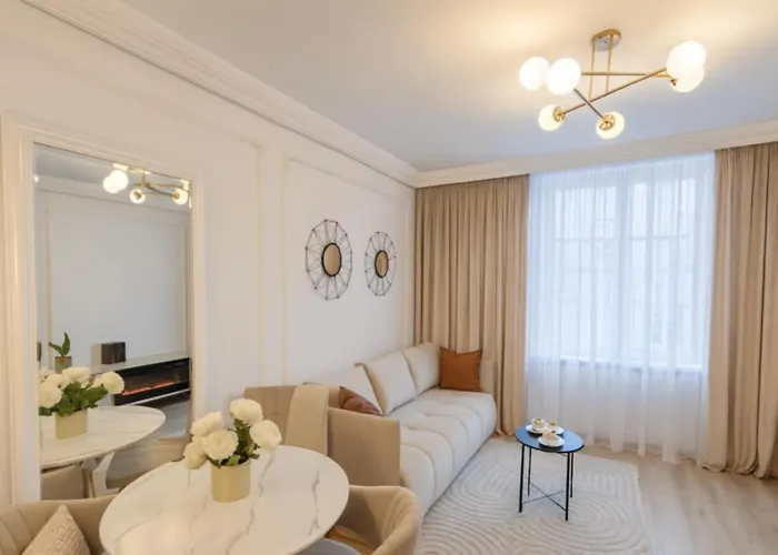 Gold In The Old Town * Warsaw